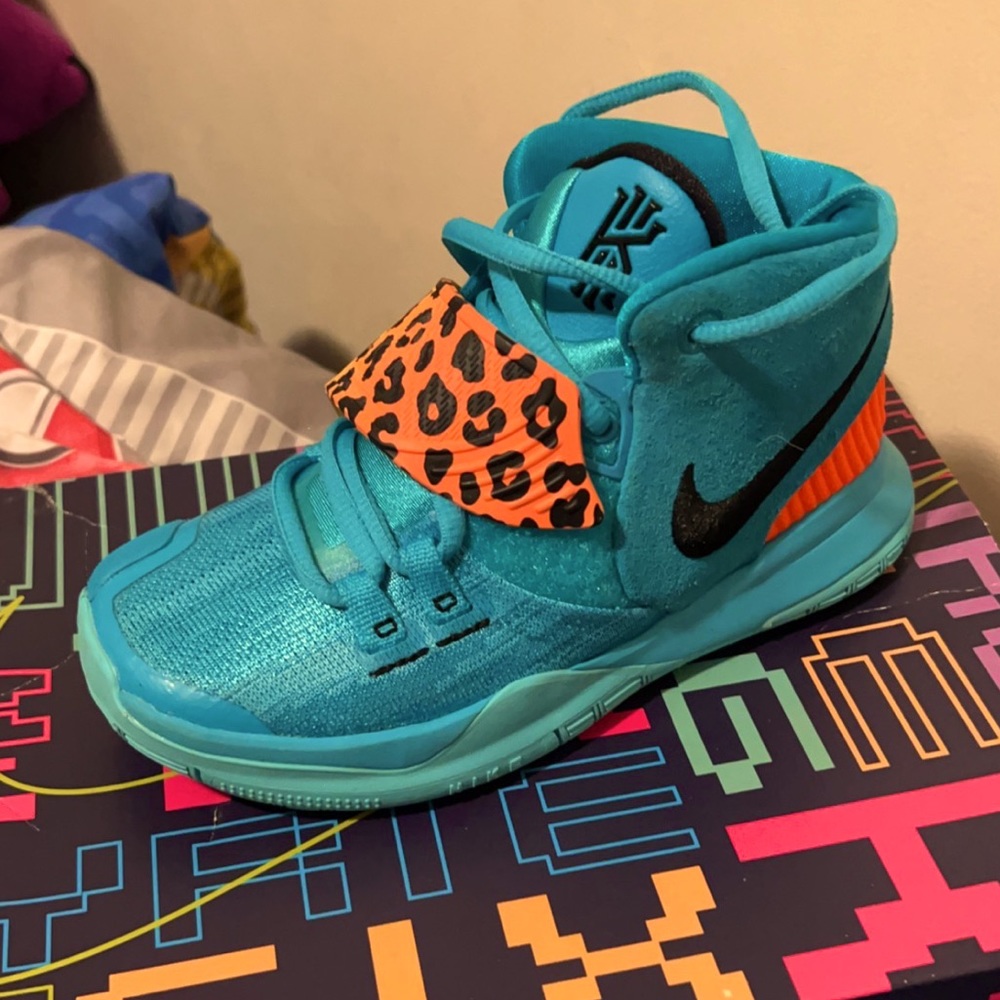 Nike kyrie 6 Oracle Aqua (PS) size 12c only worn twice.